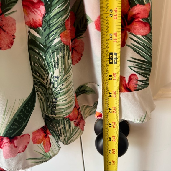 NWOT Nasty Gal Collection Keep a Cool Head Palm Romper Hawaiian Floral Size 2 - Picture 10 of 13